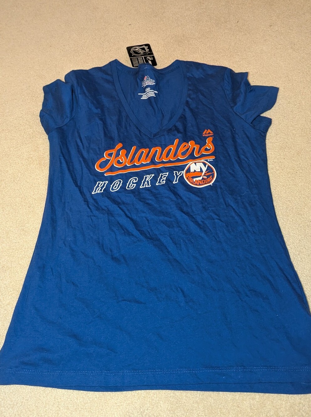 Nwt Majestic New York Islanders v-neck t-shirt Women's Sz L